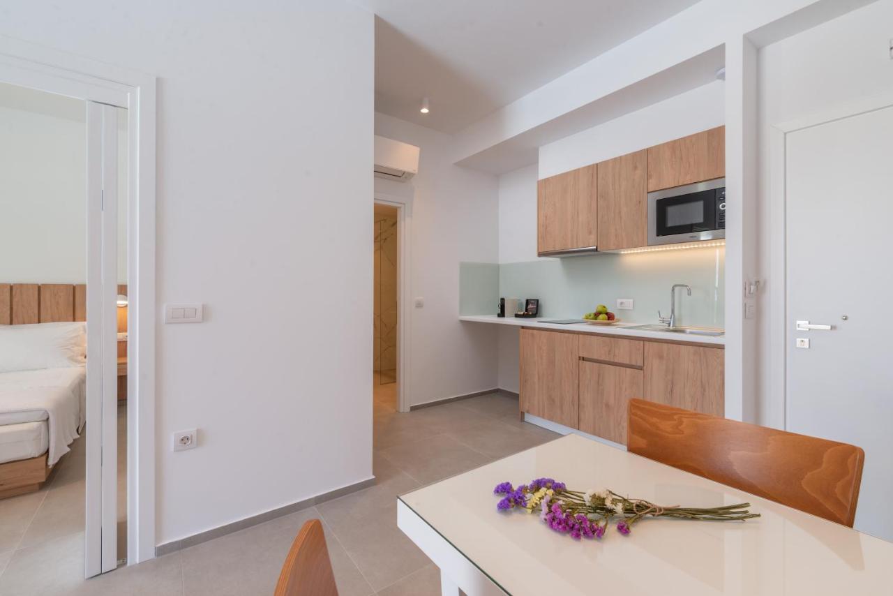 Ninemia Luxury Residence Perdika  Ngoại thất bức ảnh