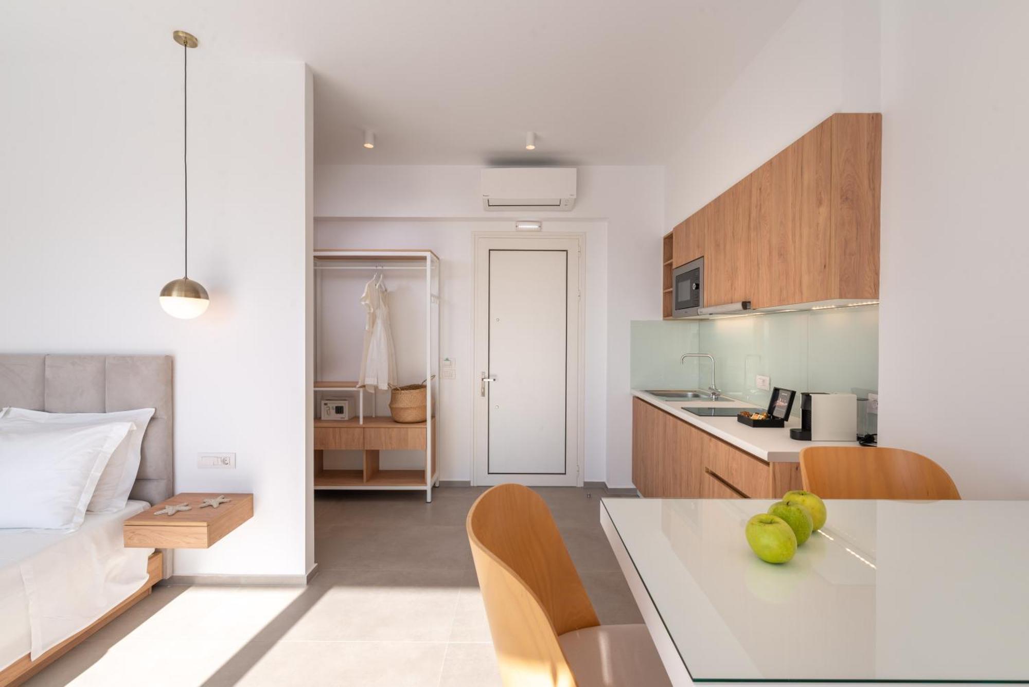 Ninemia Luxury Residence Perdika  Ngoại thất bức ảnh